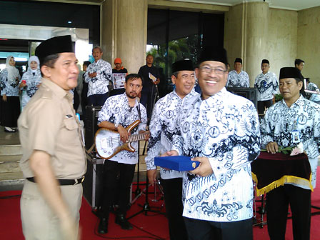 Pencarian PGRI Pamekasan - Persatuan Guru Republik Indonesia Cabang Pamekasan